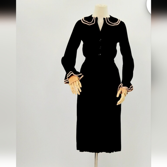 Albert Nipon Vintage Black With Cream Pleated Skirt Long Ruffled Sleeve Dress - Picture 13 of 15